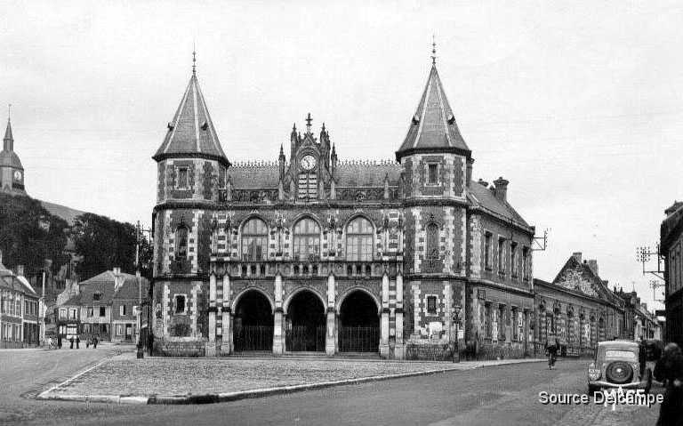 62 Auxi Le Chateau.jpg